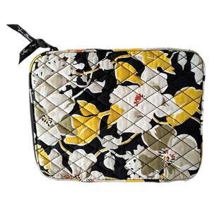 Vera Bradley E-Reader 8" X 10.5" Holder Dogwood